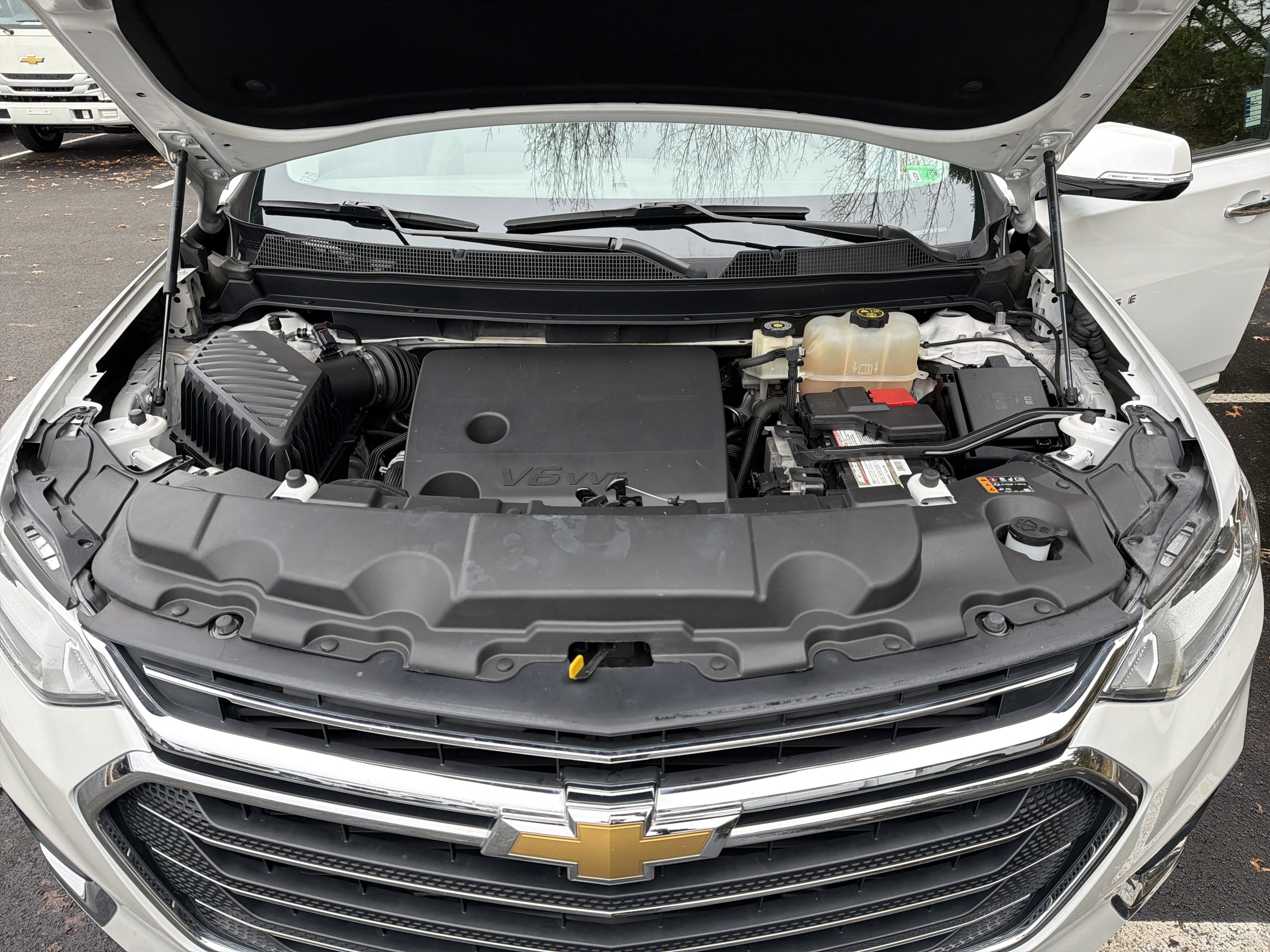 Used 2019 Chevrolet Traverse Premier image 35