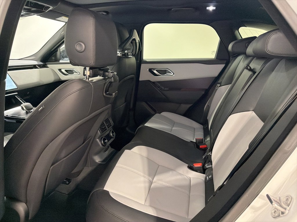 New 2026 Land Rover Range Rover Velar Dynamic SE image 22