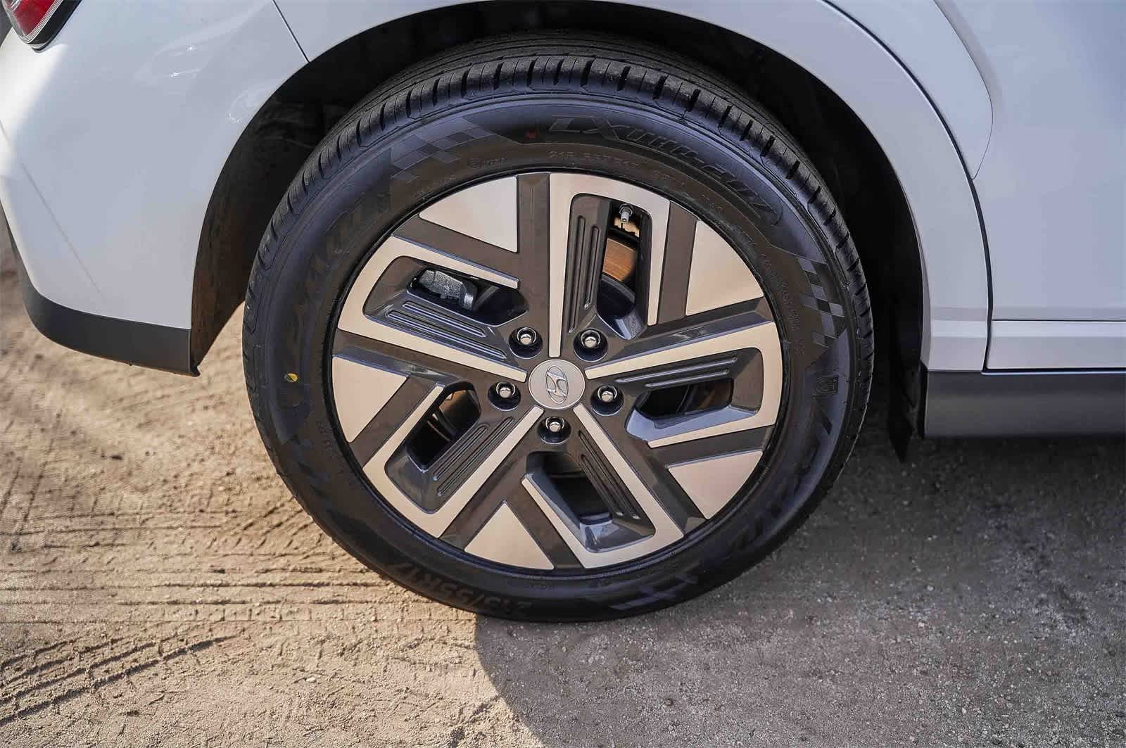 Certified 2022 Hyundai Kona Limited image 7