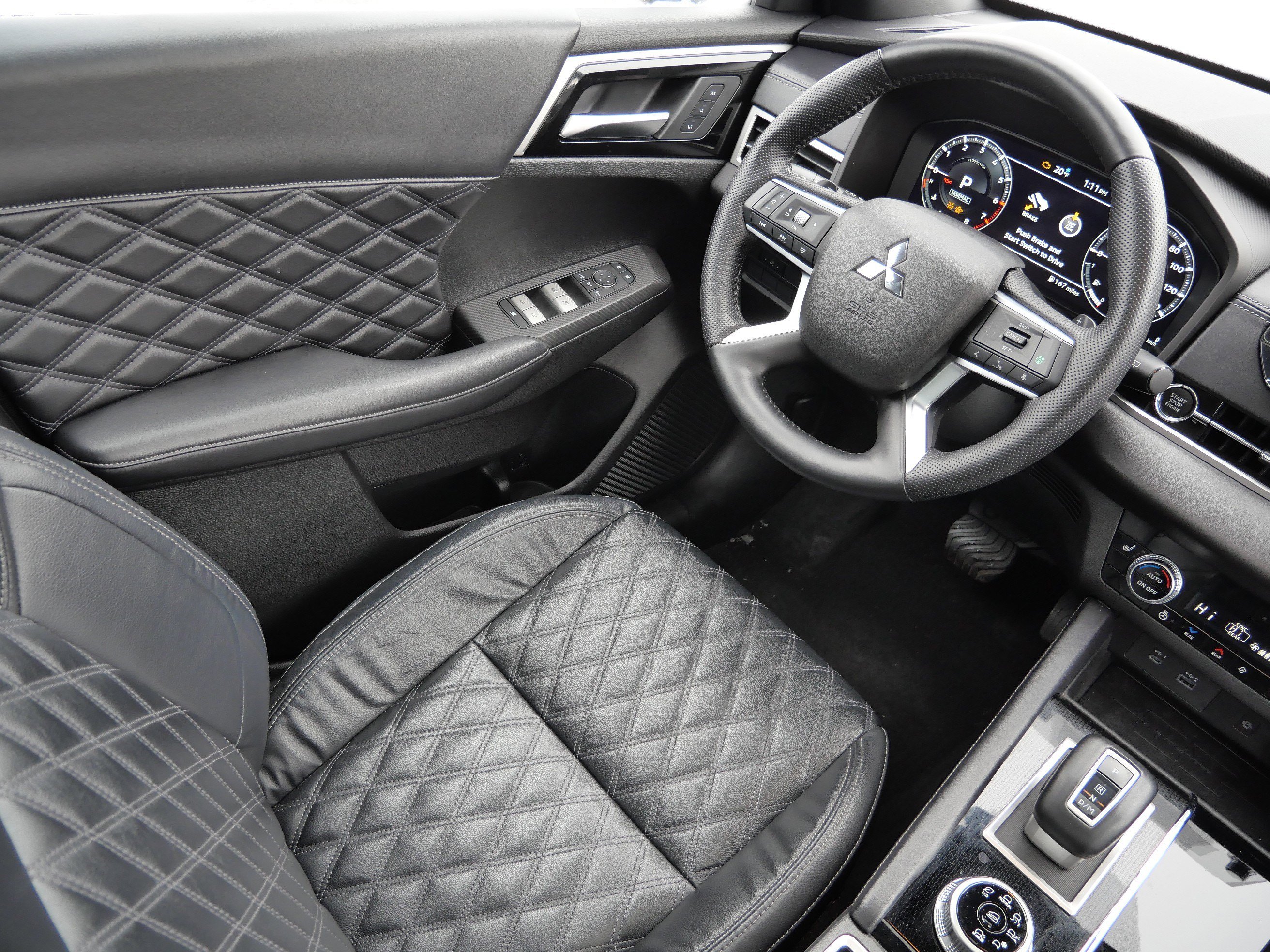 Used 2023 Mitsubishi Outlander SEL Black Edition image 9