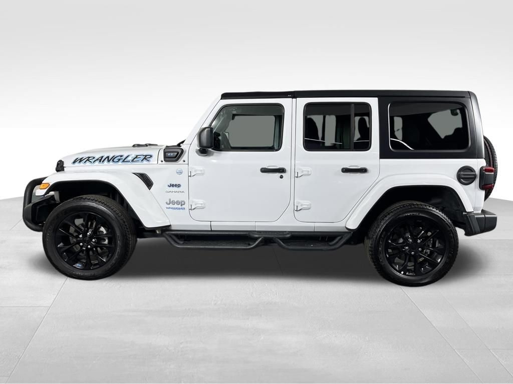 Used 2022 Jeep Wrangler Unlimited Sahara image 9