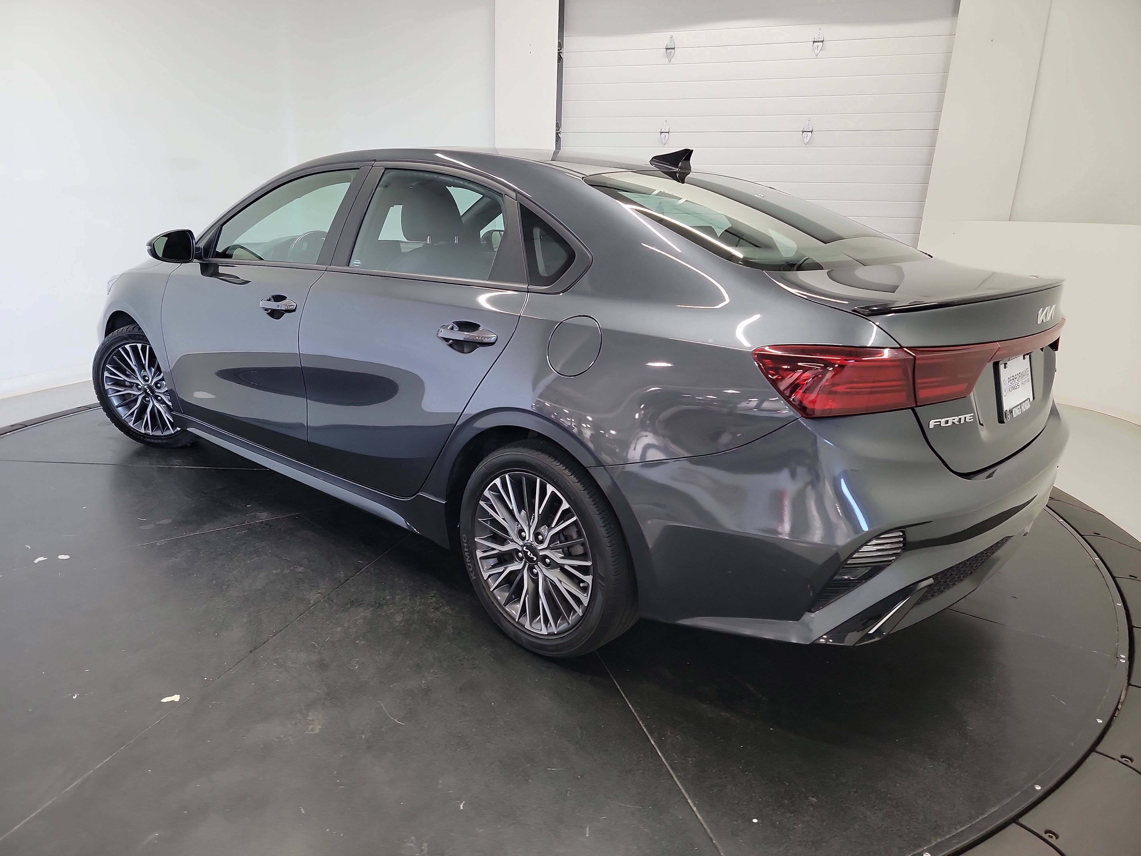 Used 2023 Kia Forte GT-Line w/ GT-Line Premium Package FWD image 9