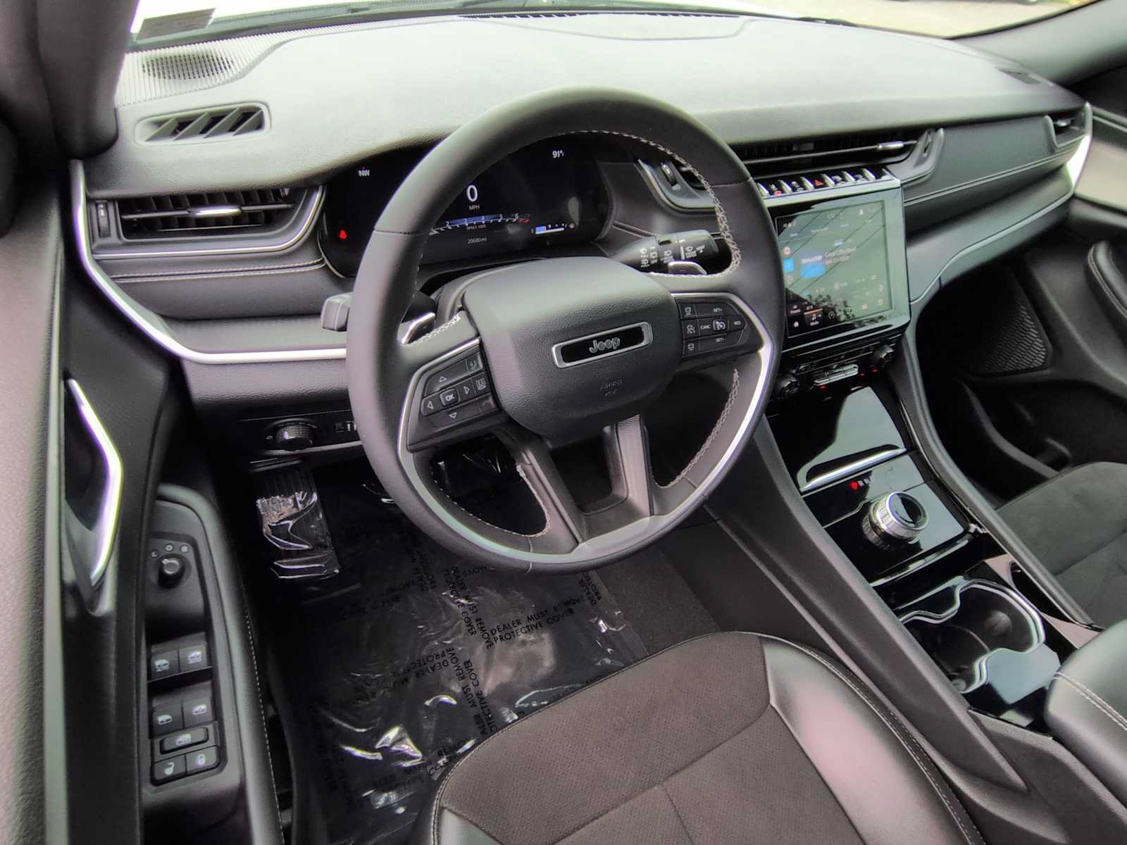 Used 2023 Jeep Grand Cherokee Altitude AWD/4WD image 10