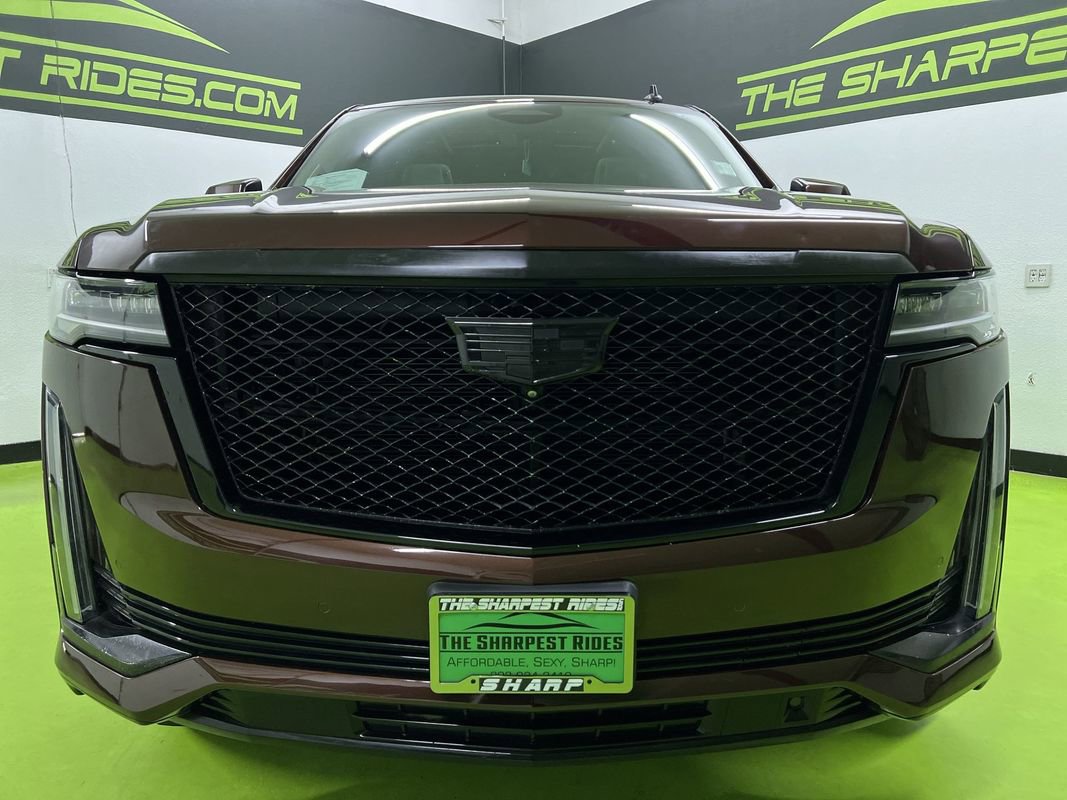 Used 2022 Cadillac Escalade Premium Luxury Platinum w/ LPO, Radiant Package RWD image 3