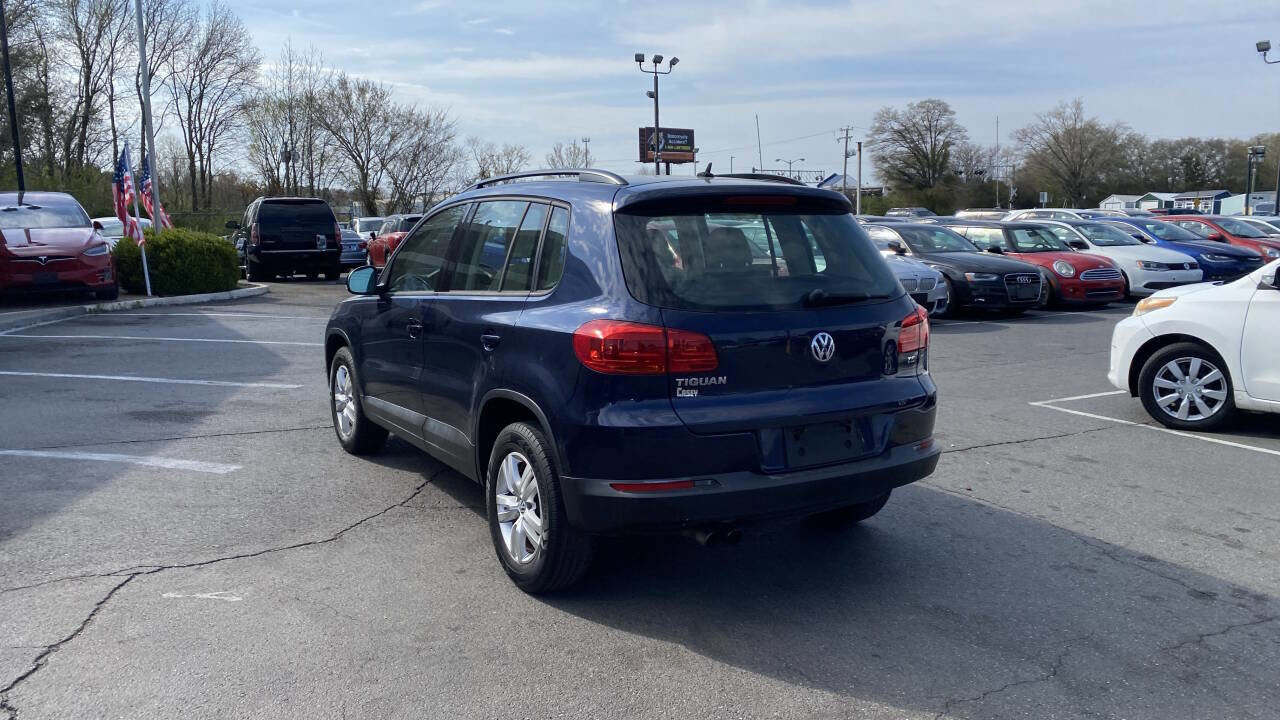 Used 2016 Volkswagen Tiguan S FWD image 18
