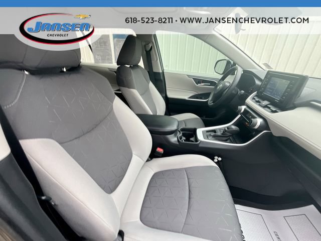 Used 2020 Toyota RAV4 XLE w/ Convenience Package image 28
