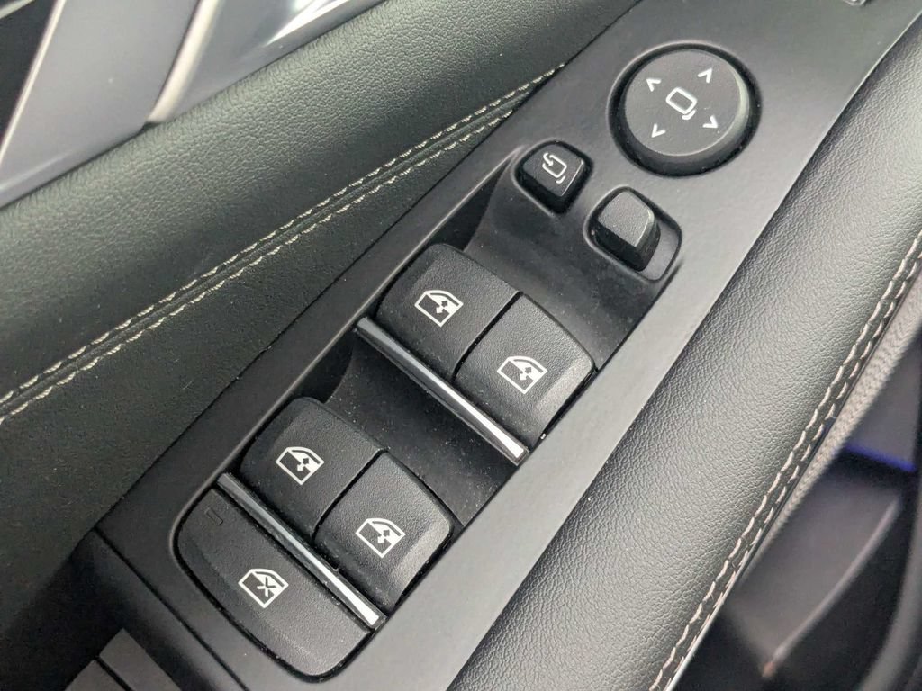 Used 2024 BMW X5 M60i AWD/4WD image 31