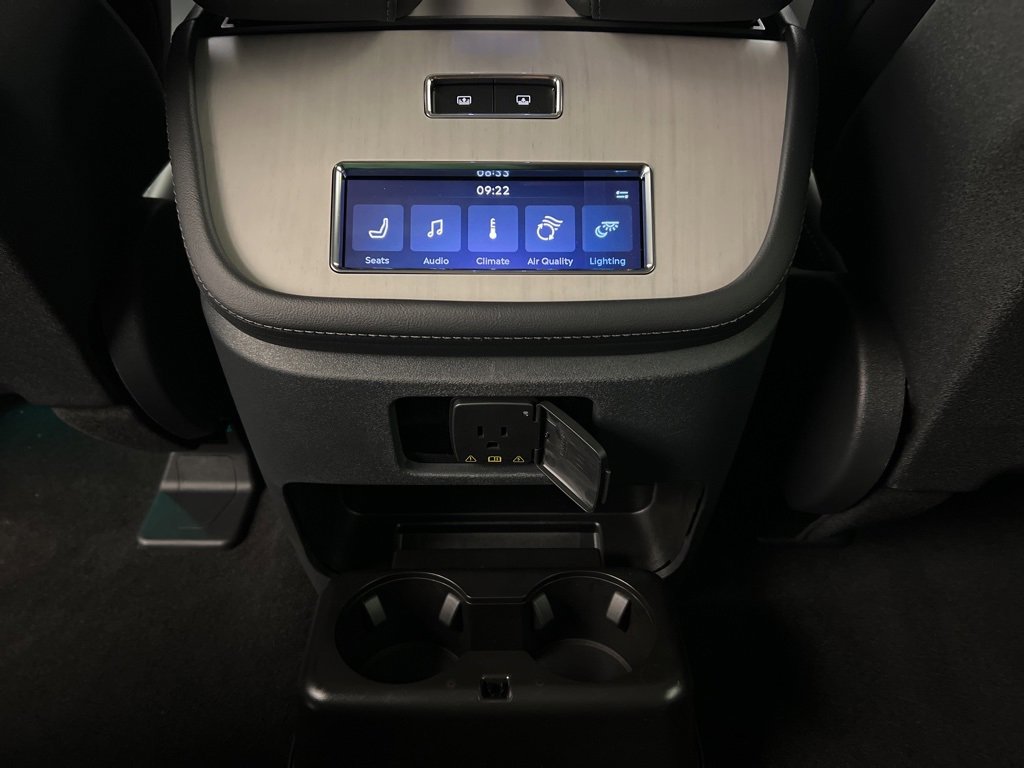 Used 2025 Lincoln Navigator Reserve w/ Jet Appearance Package image 35