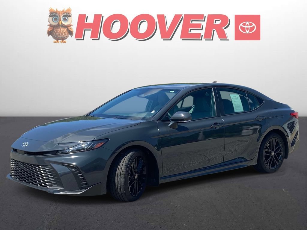 Used 2025 Toyota Camry SE FWD image 5