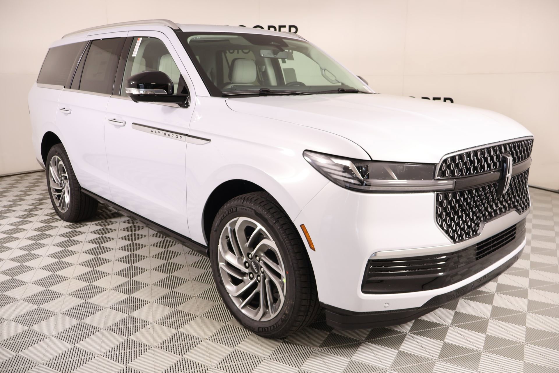 New 2026 Lincoln Navigator Reserve AWD/4WD 360° Tour