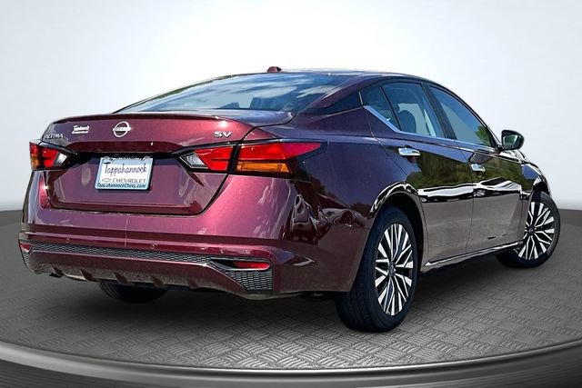 Used 2024 Nissan Altima 2.5 SV FWD image 6