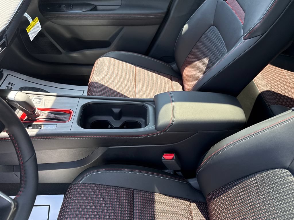 Used 2026 Nissan Kicks SR w/ SR Premium Package FWD image 26
