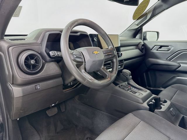 Used 2023 Chevrolet Colorado W/T image 9