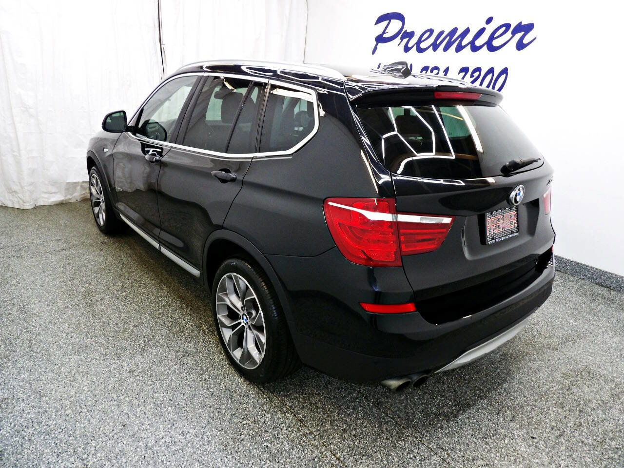 Used 2017 BMW X3 xDrive28i image 4
