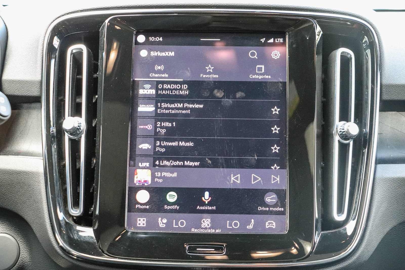 Used 2023 Volvo XC40 Recharge Ultimate AWD/4WD image 15
