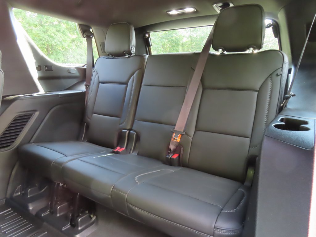Used 2022 GMC Yukon Denali w/ Denali Premium Package image 31