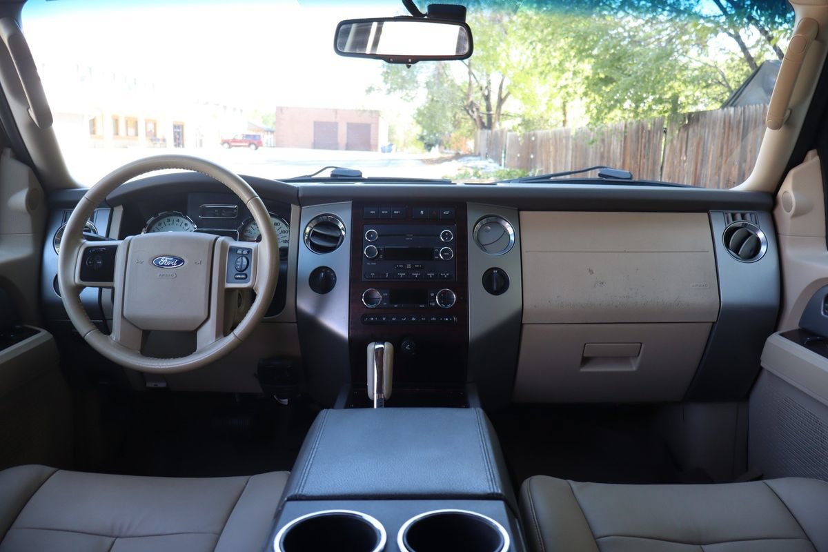 Used 2011 Ford Expedition EL XLT w/ 201A Rapid Spec Order Code AWD/4WD image 16