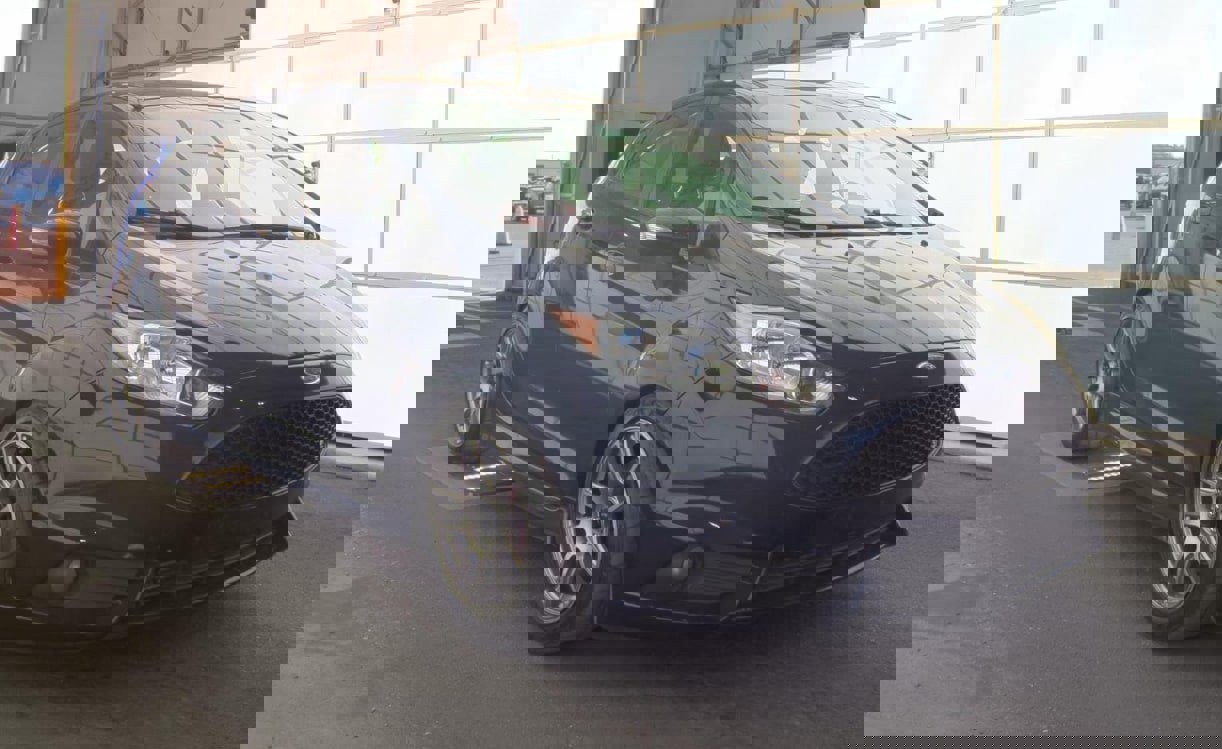 Used 2016 Ford Fiesta ST image 9