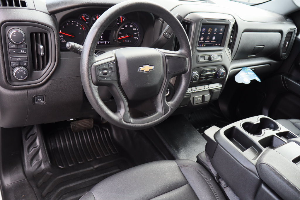 Certified 2025 Chevrolet Silverado 1500 W/T AWD/4WD image 11