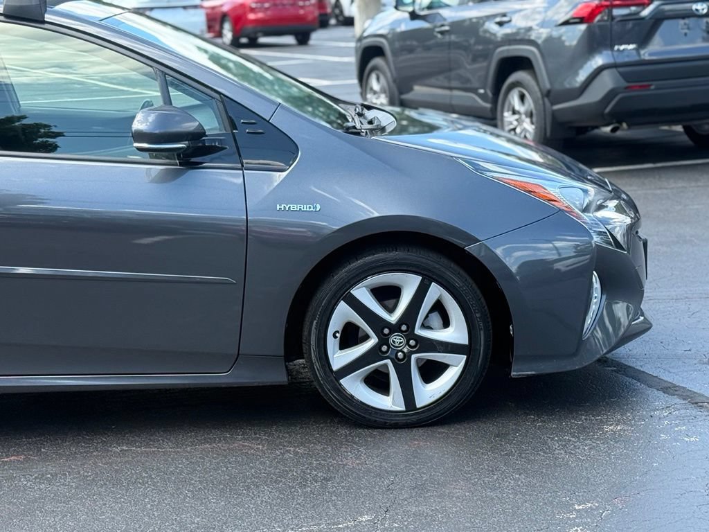 Certified 2016 Toyota Prius Three Touring FWD image 10