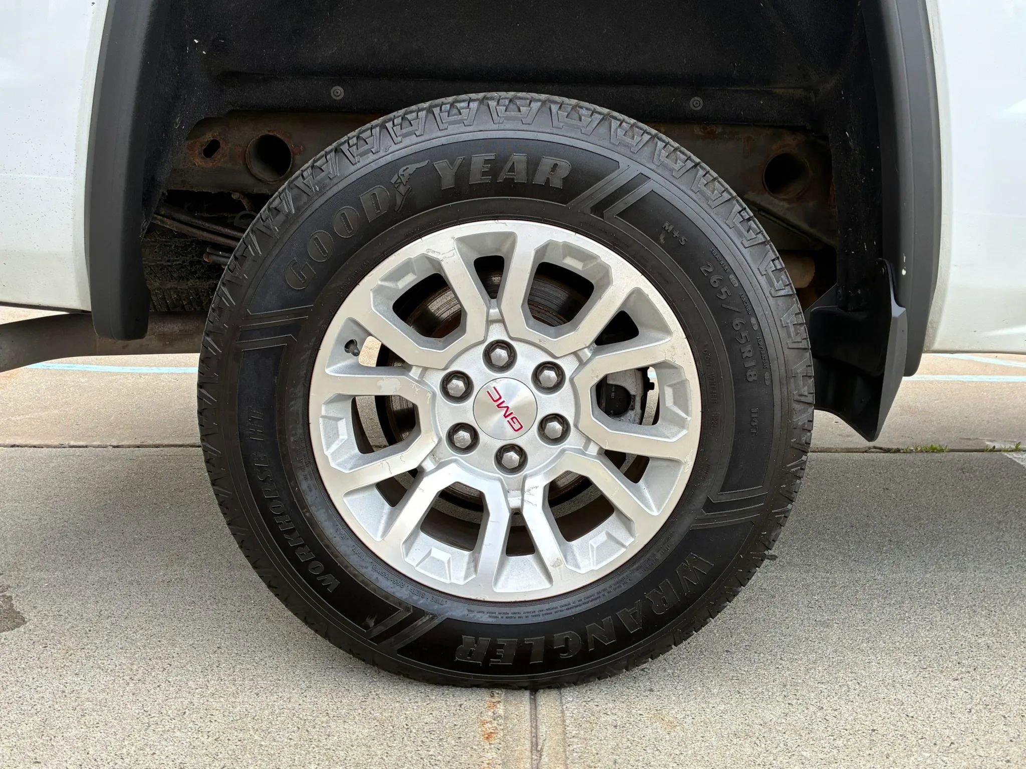 Used 2018 GMC Sierra 1500 SLE w/ SLE Value Package AWD/4WD image 31