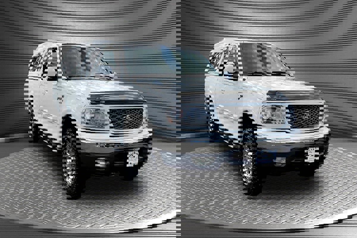 Used 2001 Ford F150 XL image 1