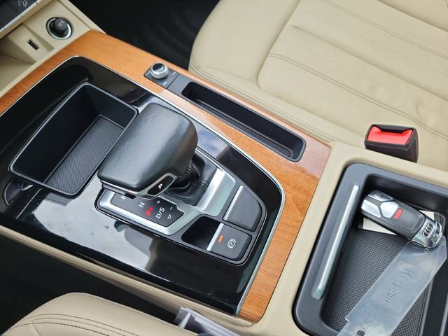 Used 2022 Audi Q5 2.0T Premium image 21