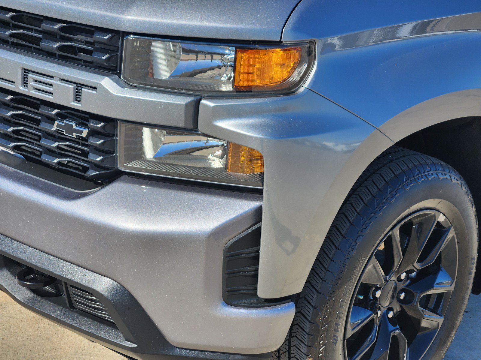 Used 2022 Chevrolet Silverado 1500 Custom w/ LPO, Dark Essentials Package RWD image 25