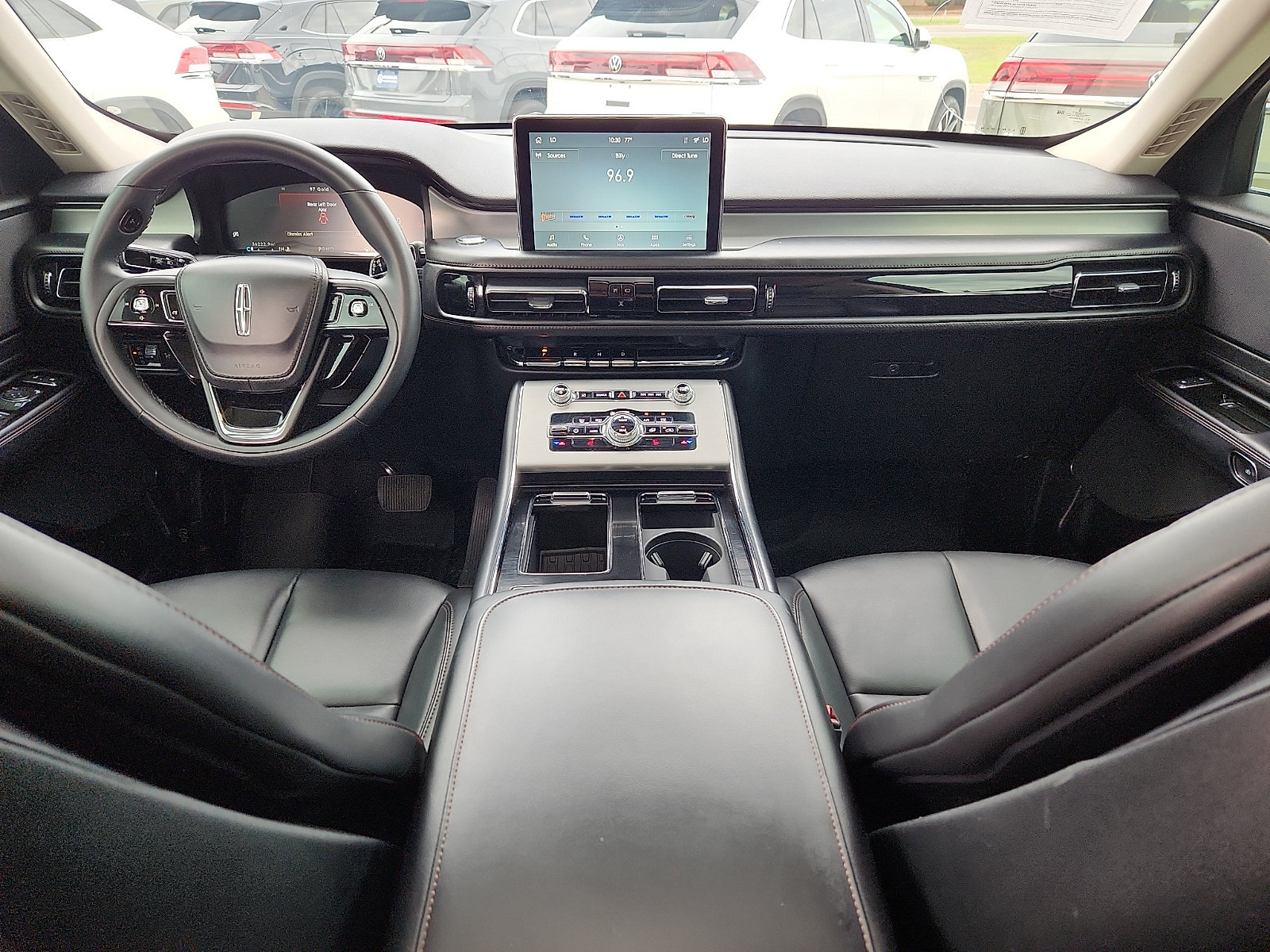 Used 2023 Lincoln Aviator 2WD w/ Premium Package image 11