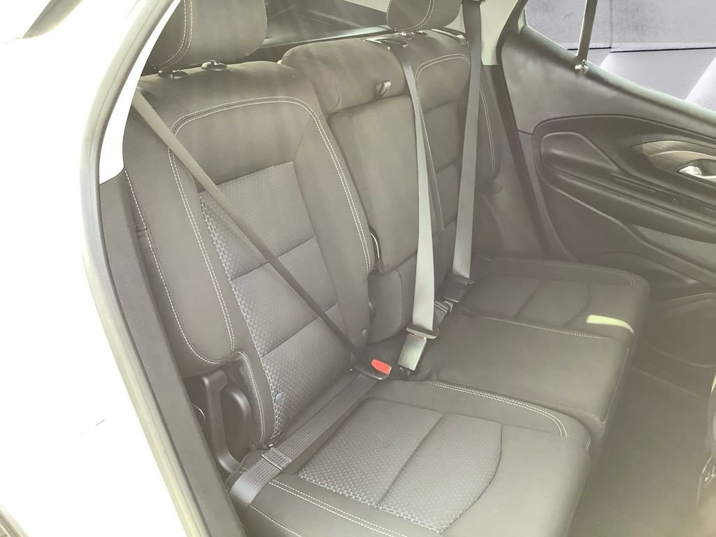 Used 2024 GMC Terrain SLE w/ Driver Convenience Package FWD image 16
