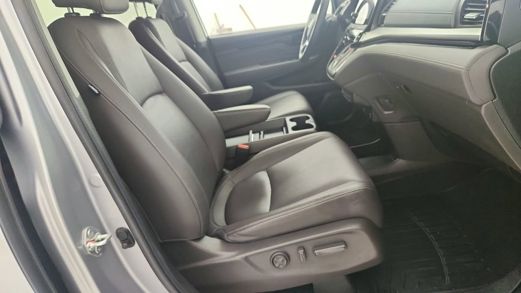 Used 2024 Honda Odyssey Touring image 32