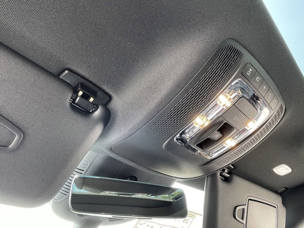 Certified 2025 Mercedes-Benz CLA 250 4MATIC image 31