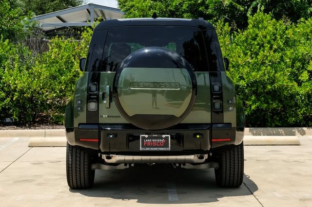 New 2026 Land Rover Defender 110 X-Dynamic SE AWD/4WD image 14