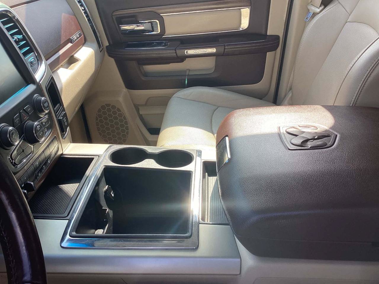 Used 2014 RAM 1500 Laramie AWD/4WD image 11