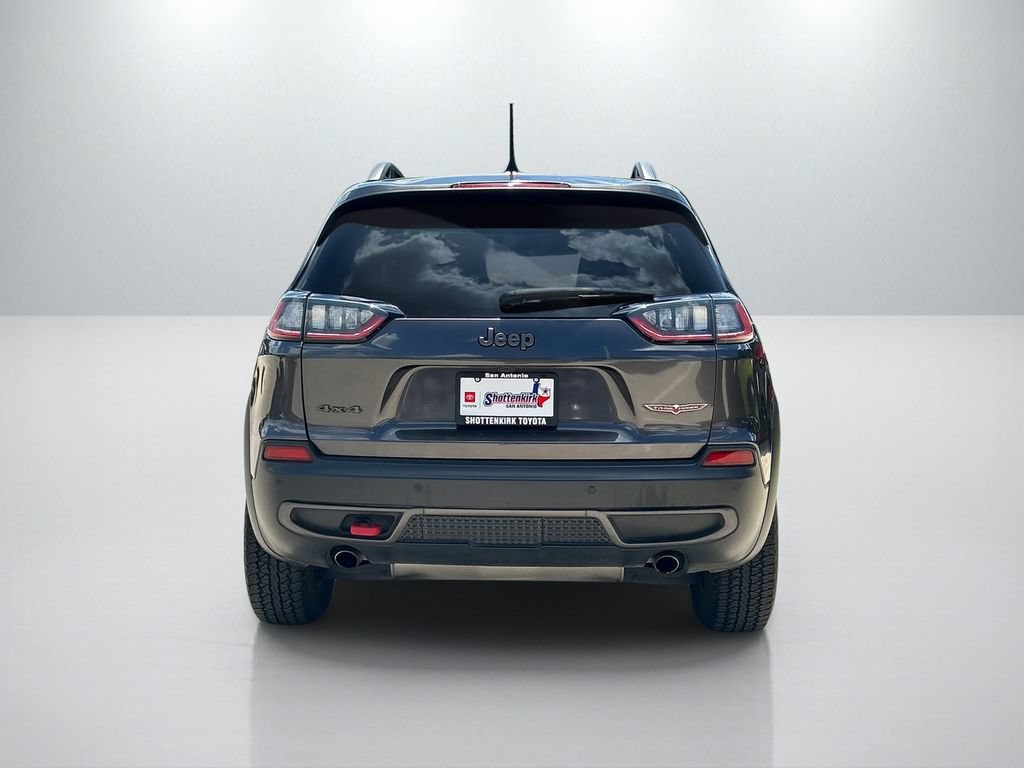 Used 2019 Jeep Cherokee Trailhawk AWD/4WD image 6