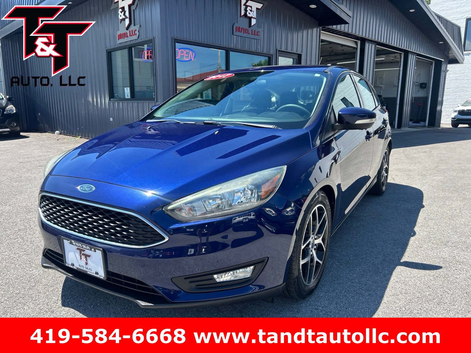 Used 2017 Ford Focus SEL FWD image 1