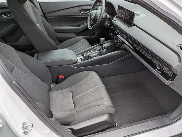 Certified 2025 Honda Accord Sport image 28