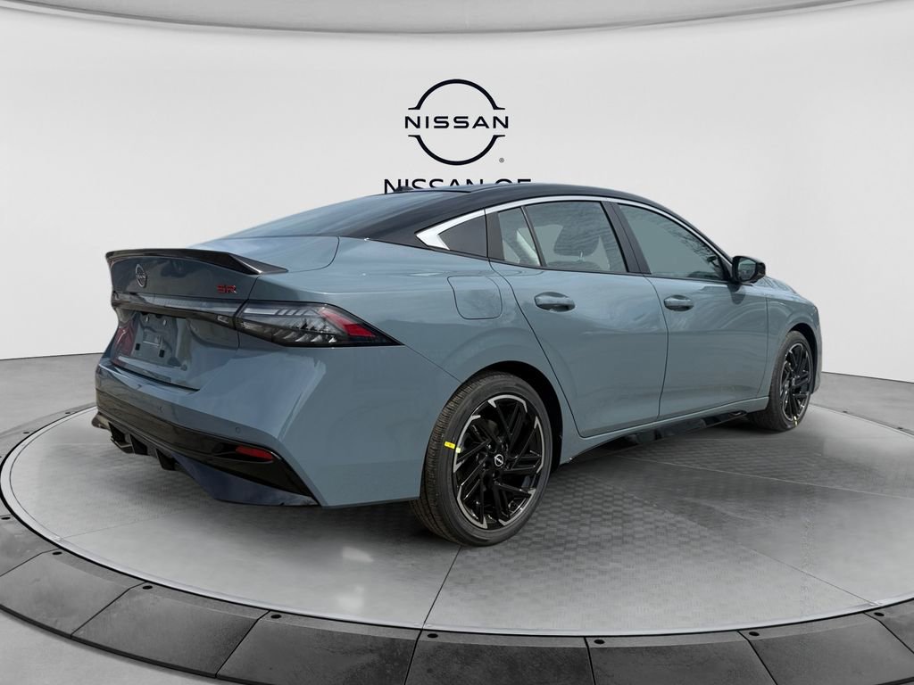 New 2026 Nissan Sentra SR w/ SR Premium Package FWD image 5