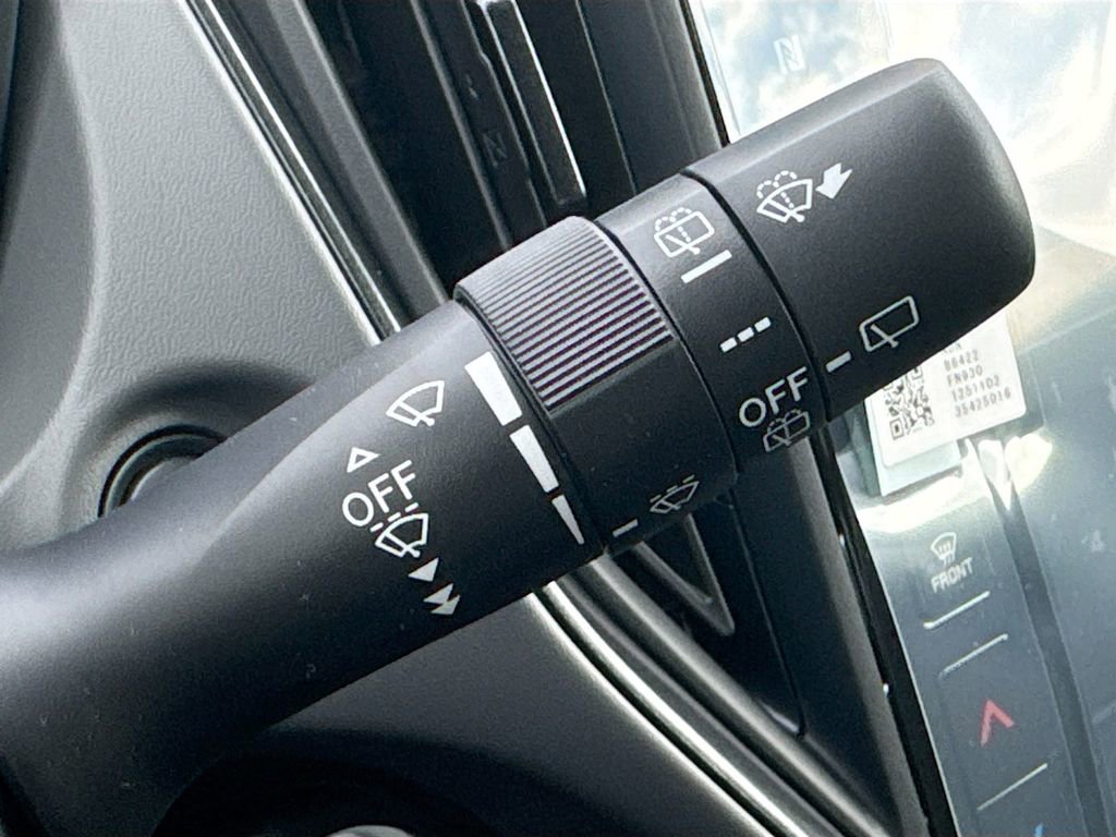 Used 2026 Subaru Crosstrek 2.5i Limited w/ Crosstrek Mirror Package image 13