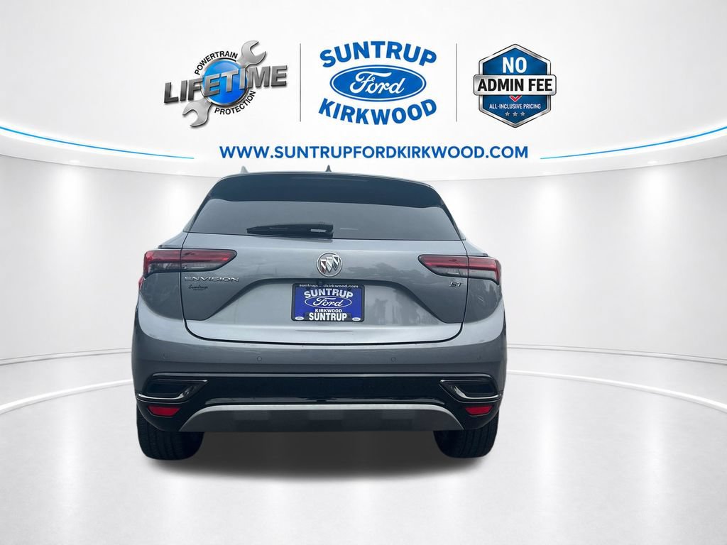 Used 2021 Buick Envision Essence w/ Technology Package I FWD image 4