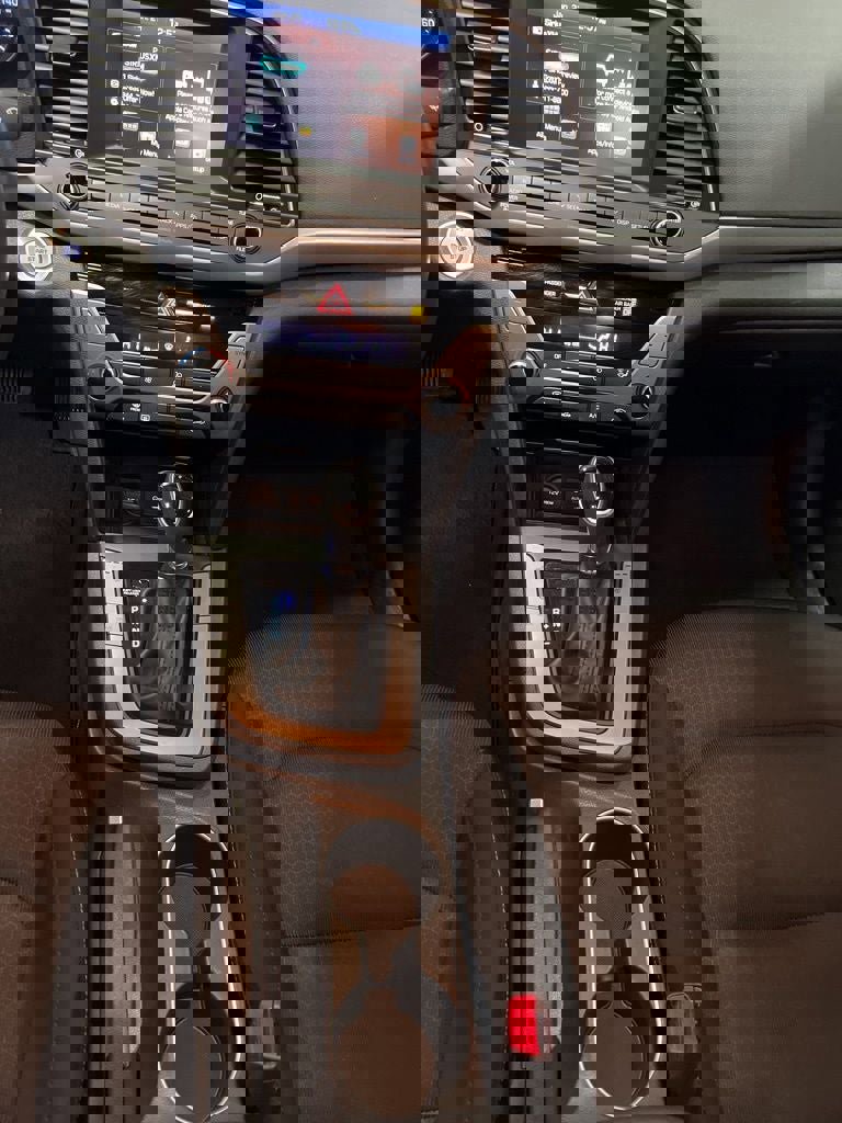 Used 2017 Hyundai Elantra Value Edition image 15