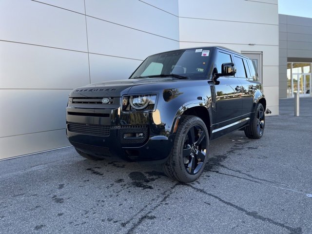 New 2025 Land Rover Defender 110 V8 image 1