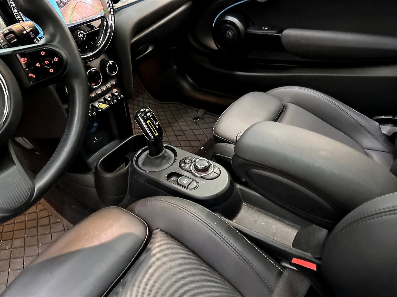 Used 2024 MINI Cooper SE FWD image 19