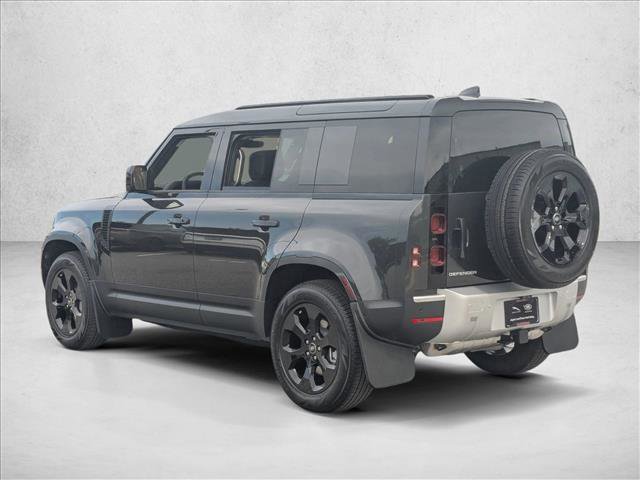 Used 2025 Land Rover Defender 110 S image 9