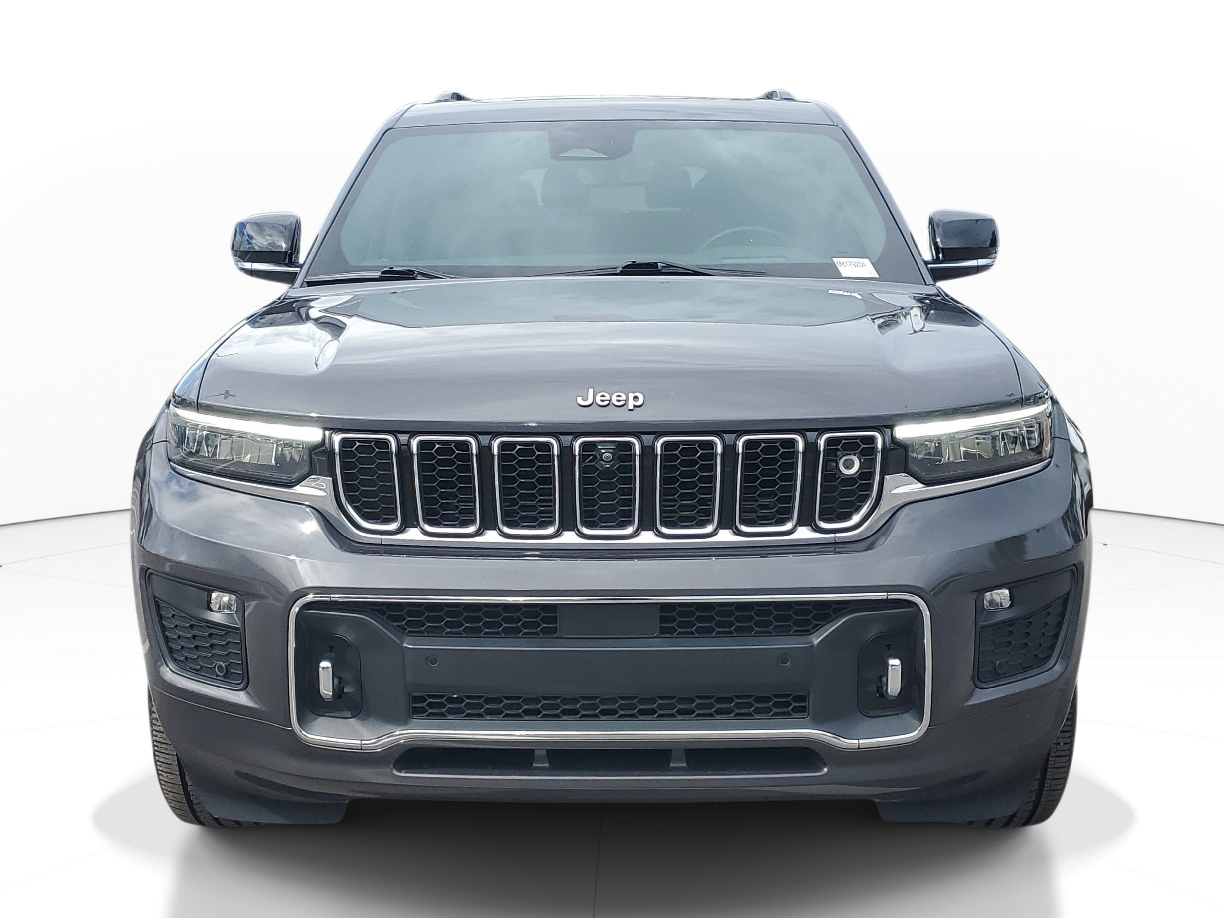 Used 2021 Jeep Grand Cherokee L Overland w/ Advanced Protech Group III AWD/4WD image 3