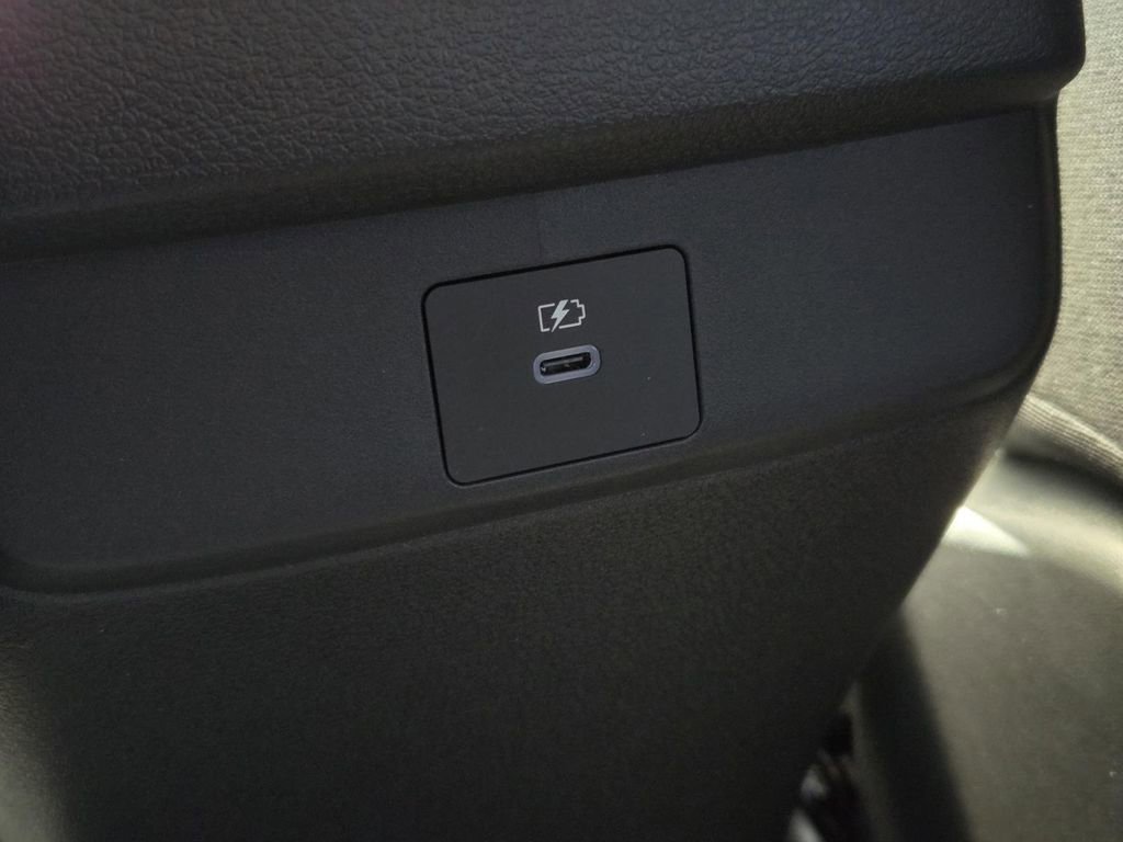New 2026 Nissan Sentra SR w/ Floor Mat Package image 12
