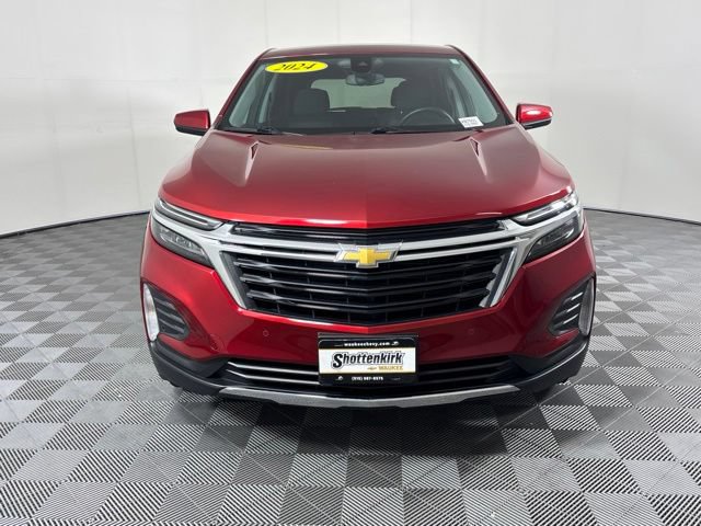 Used 2024 Chevrolet Equinox LT AWD/4WD image 3