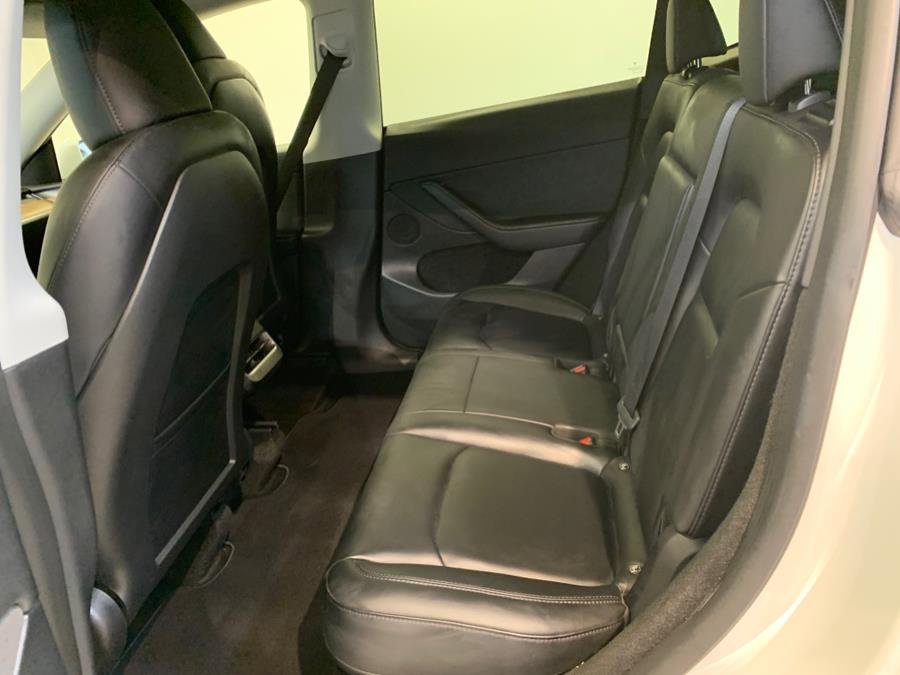 Used 2022 Tesla Model Y Long Range AWD/4WD image 12