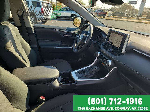 Used 2024 Toyota RAV4 XLE image 30