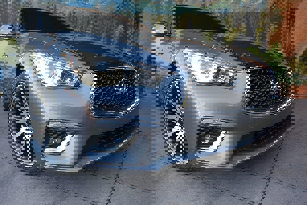 Used 2020 INFINITI Q50 Luxe w/ Cargo Package image 7